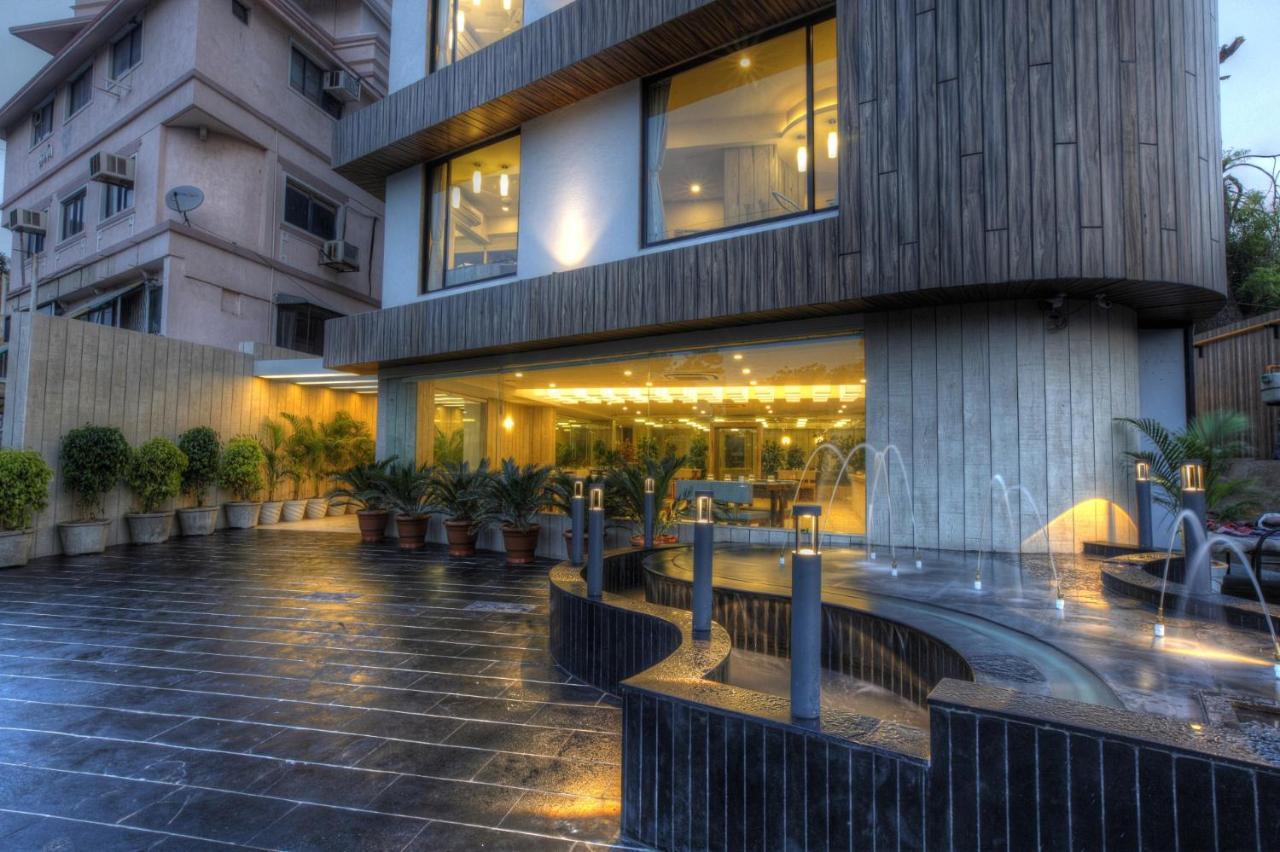 Scenaria Hotel Ahmedabad Buitenkant foto