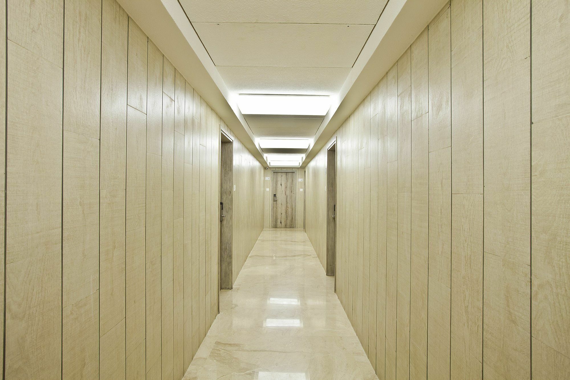Scenaria Hotel Ahmedabad Buitenkant foto