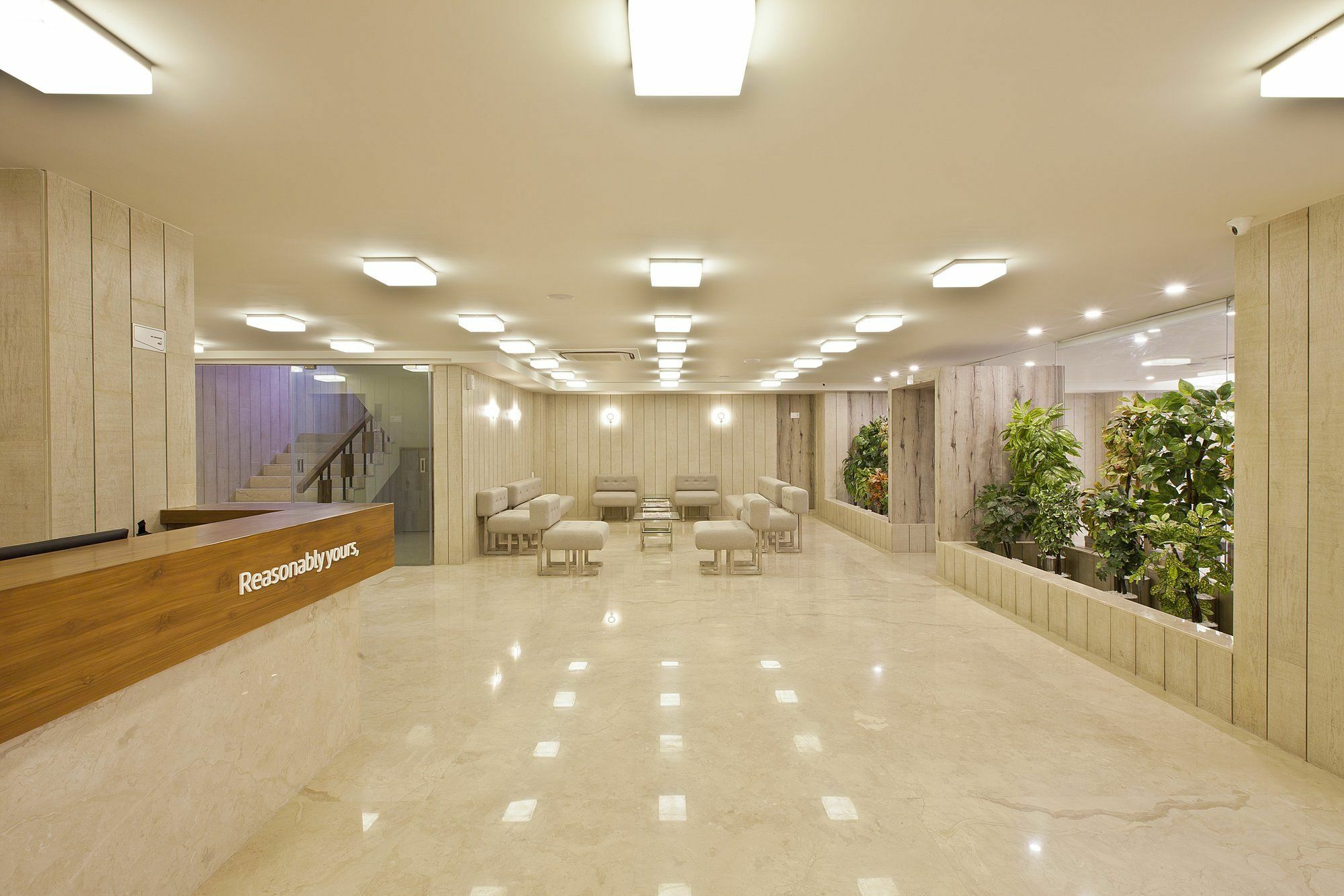 Scenaria Hotel Ahmedabad Buitenkant foto